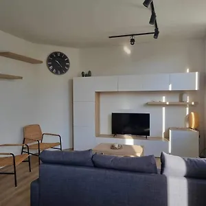 https://apt-shiba-aan-zee.bruges-hotels.info