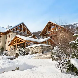 https://residence-les-chalets-du-galibier-piscine-sauna-hammam.hotels-rhonealpes.com